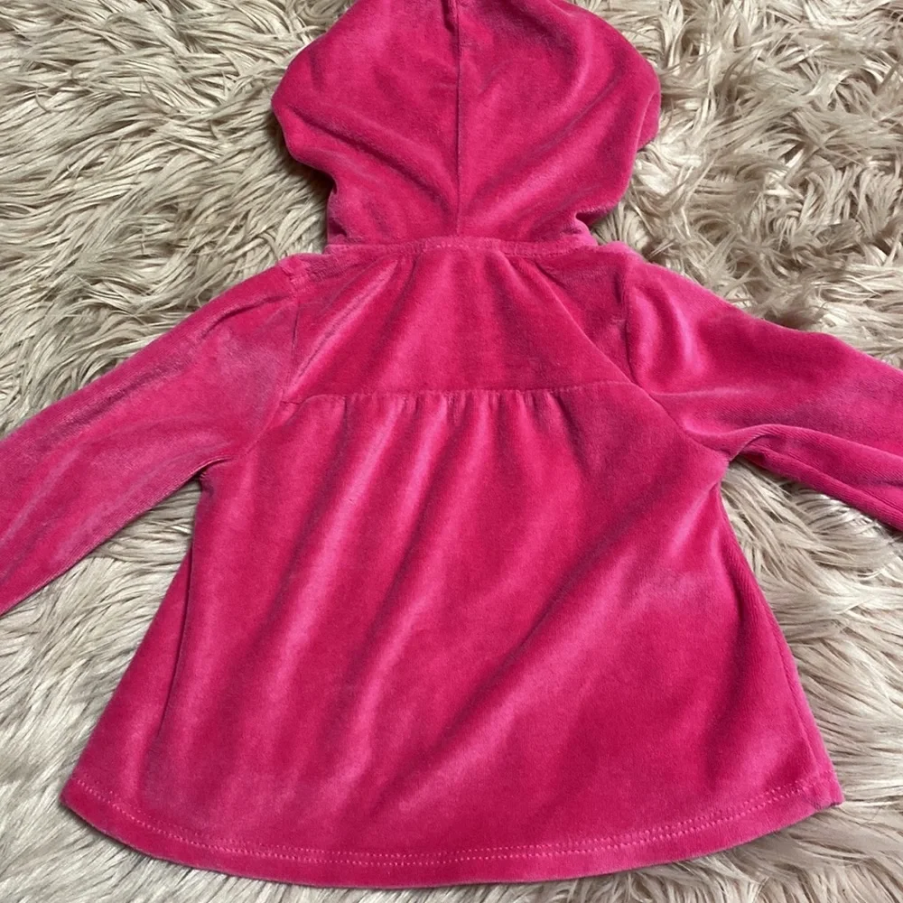 Hello Kitty Sweater - Picture 5 of 6